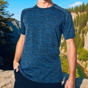 LULULEMON Metal Vent Tech Short Sleeve T- Shirt in Blue / Black XL